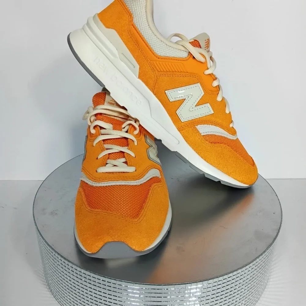New Balance  women Orange Sneakers size 9.5 brand new